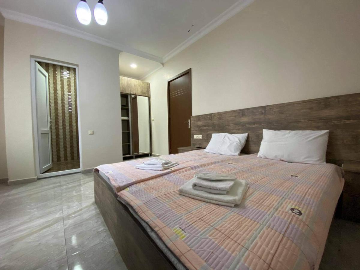 Family Hotel Батумі Екстер'єр фото
